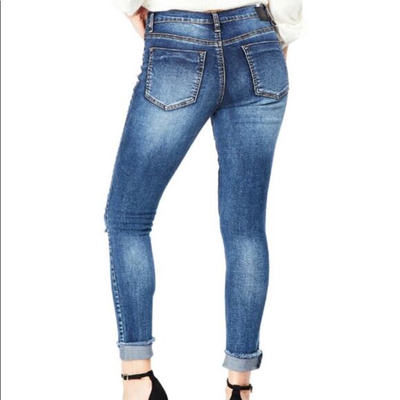 BLOOMROCKS Melrose Pearls Fray Cuff Ankles Jeans - Picture 5 of 13